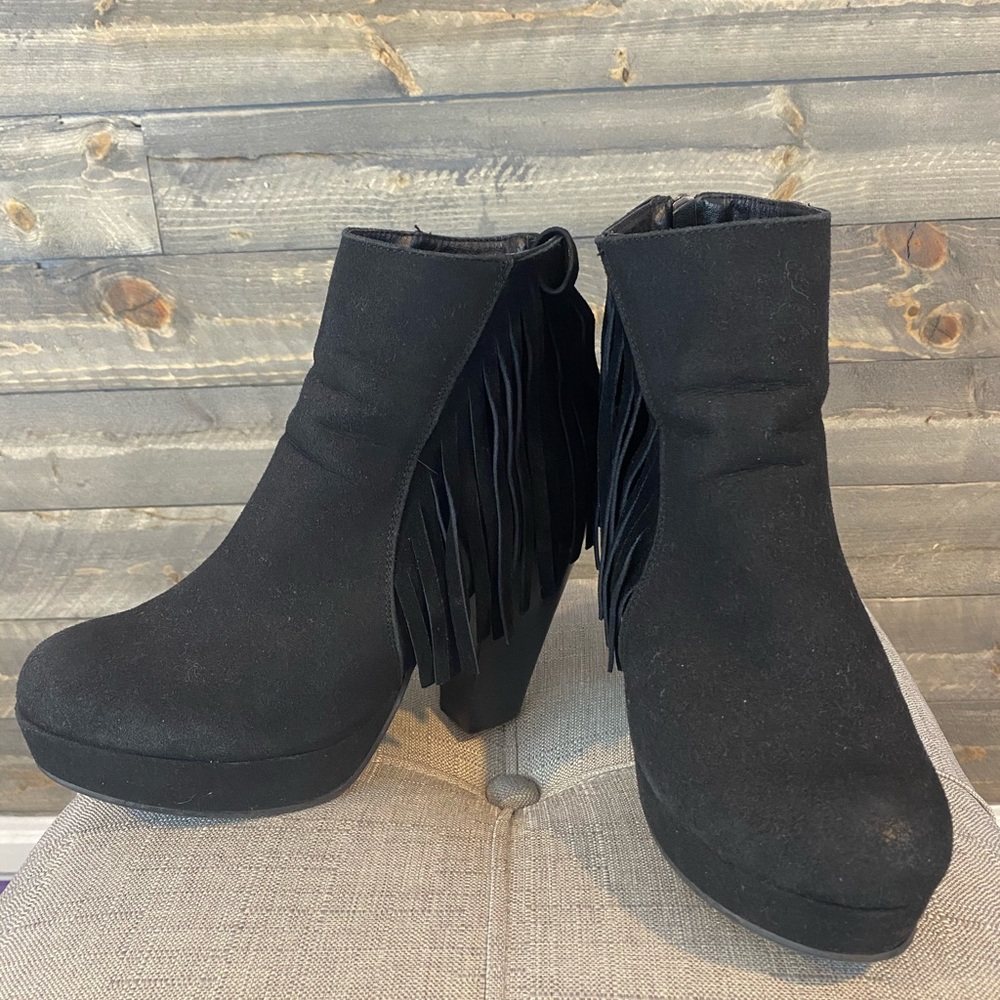 Cathy Jean black fringe heeled boots
